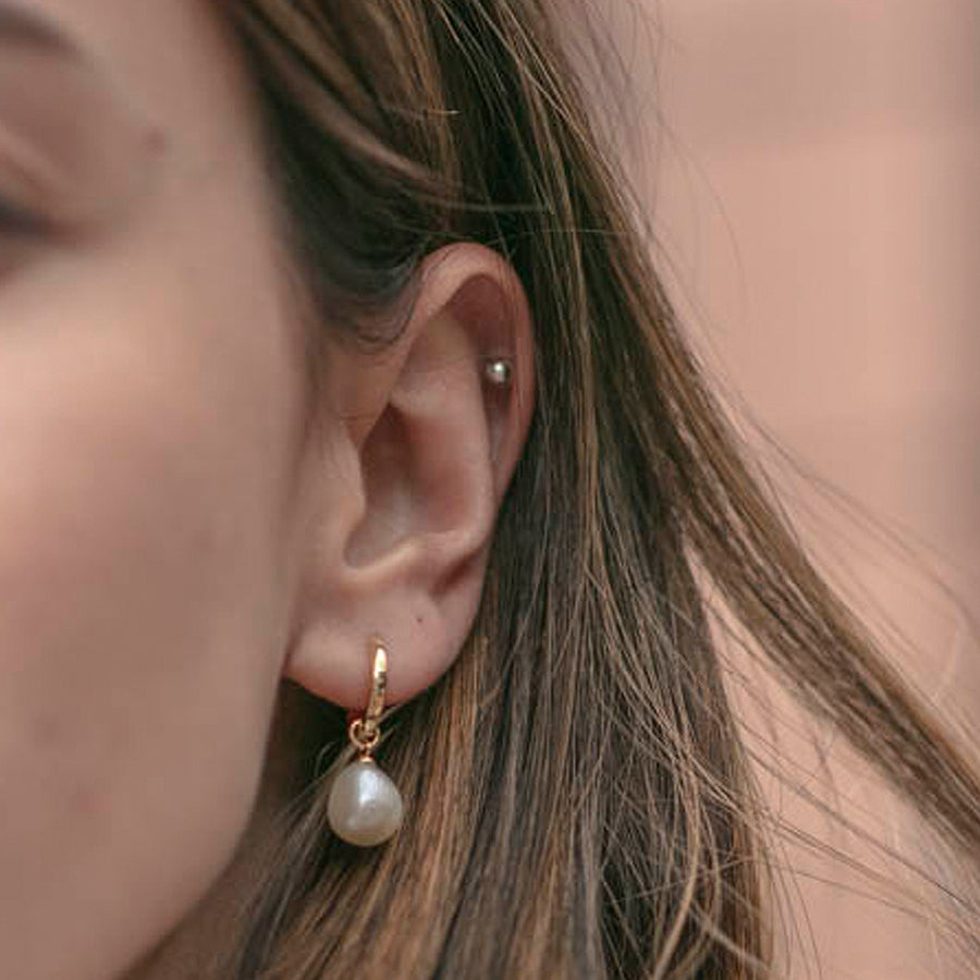 minimal studs